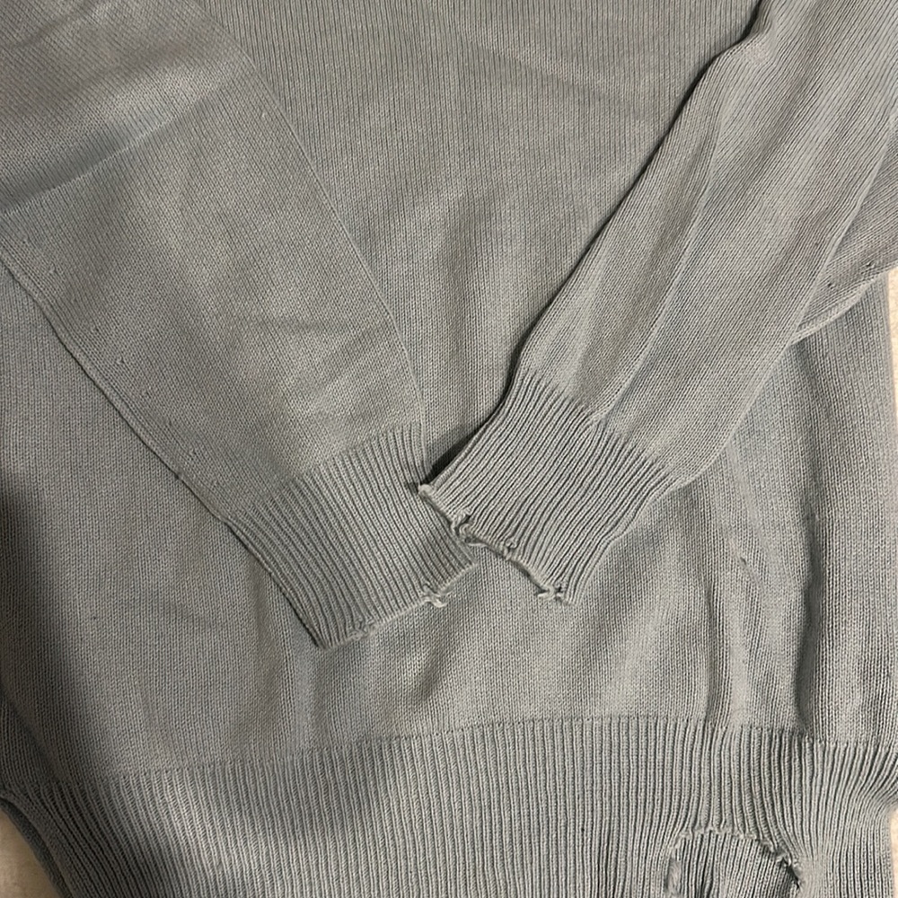 Distressed Sweater - Picture 4 of 5